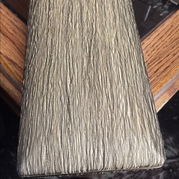 Vintage portable jewelry box. - Picture 5 of 8